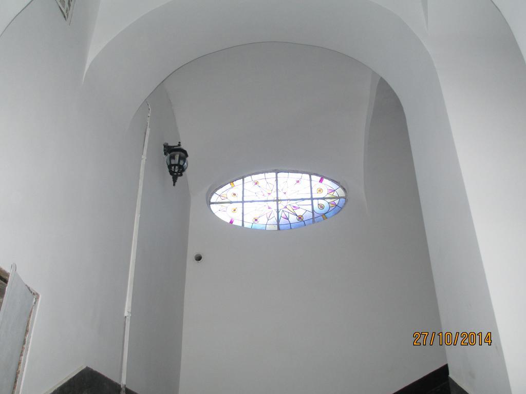 Apartment Mitskevycha Square 5 リヴィウ エクステリア 写真